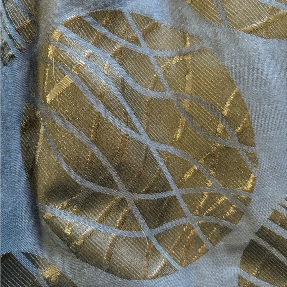 VINCE Pleated Printed Midi Skirt - Picture 2 of 6